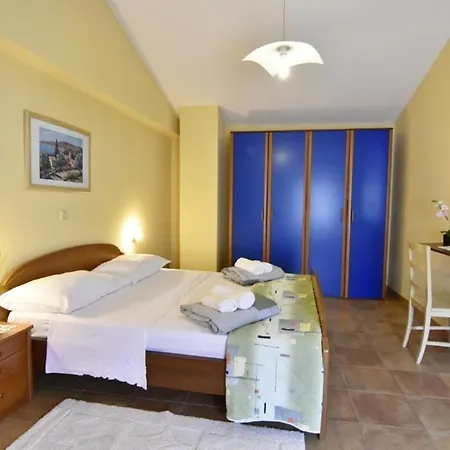Apartament Klimatisierte In Tar Mit Terrasse, Grill Und Garten Poreč